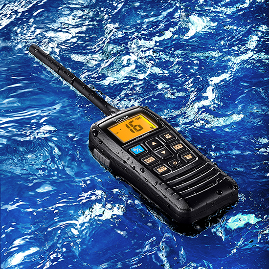 Bộ đàm Icom IC-M37 - Nổi trên mặt nước và chống thấm nước